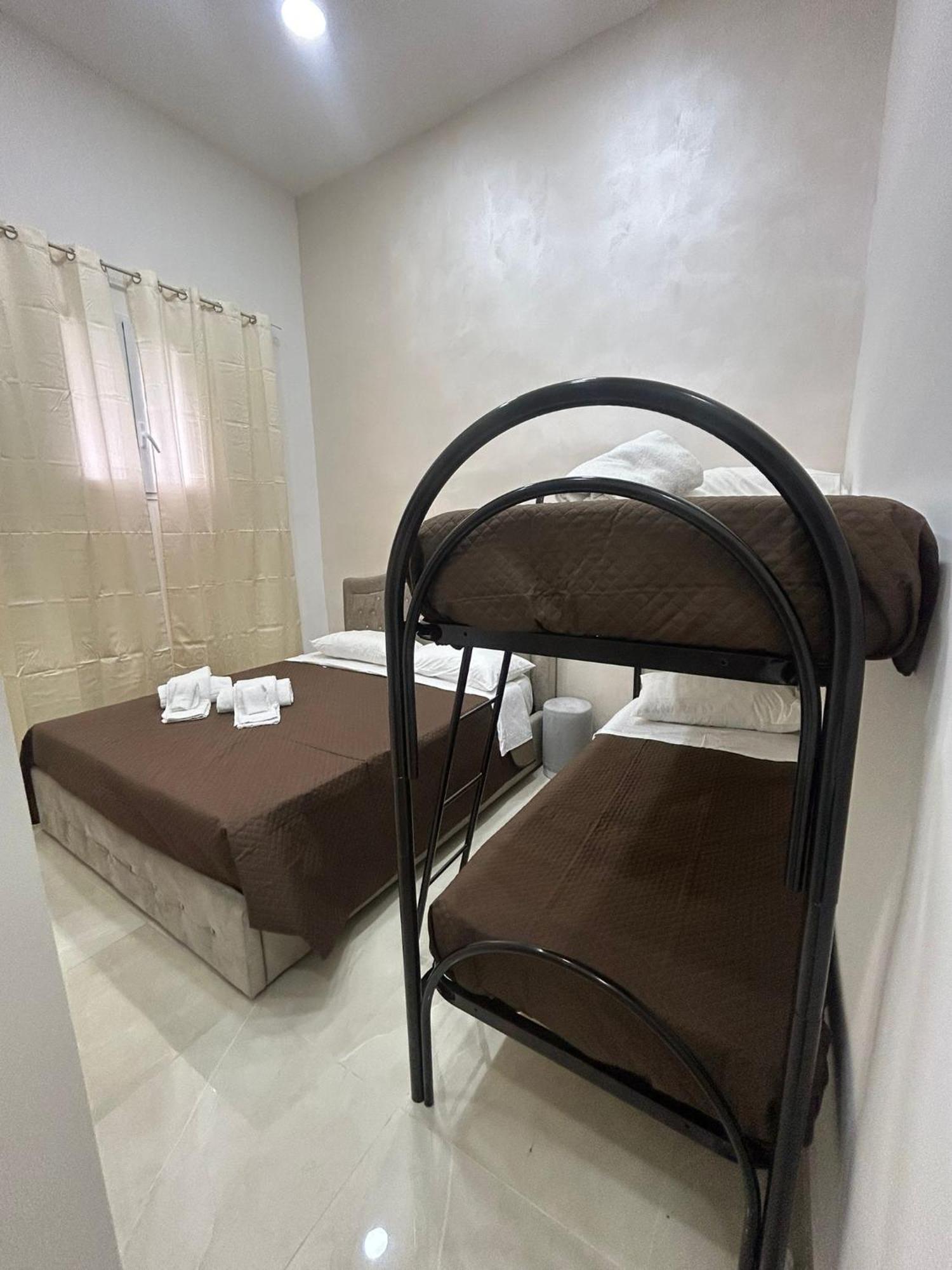 Luxury Rooms Carbonara 95 Neapel Exterior foto