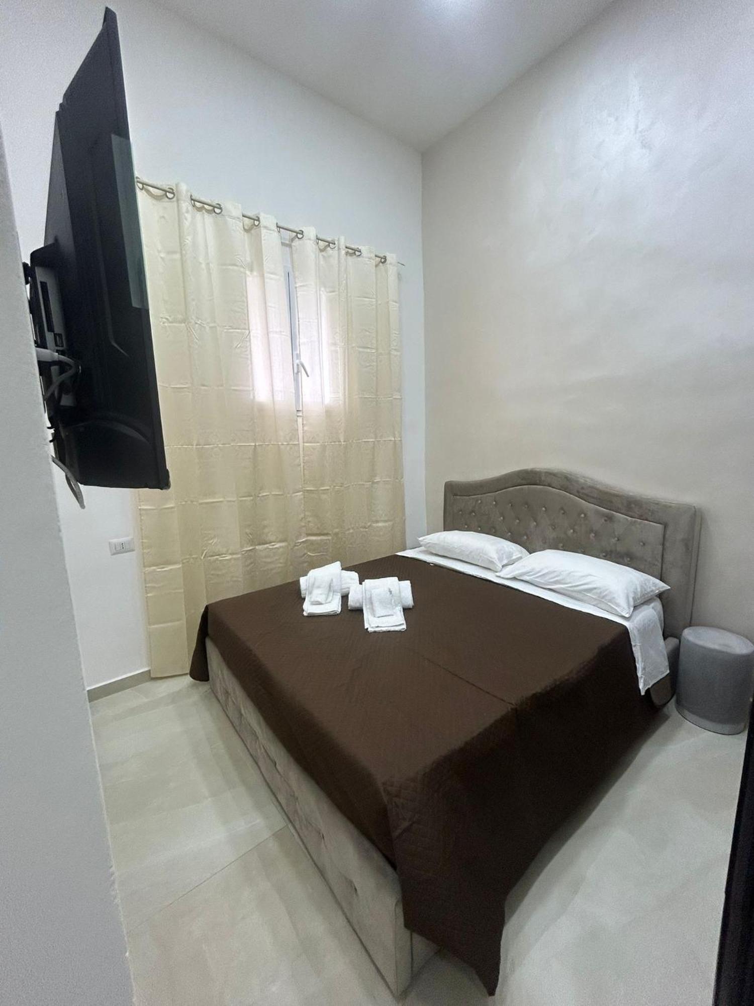 Luxury Rooms Carbonara 95 Neapel Exterior foto