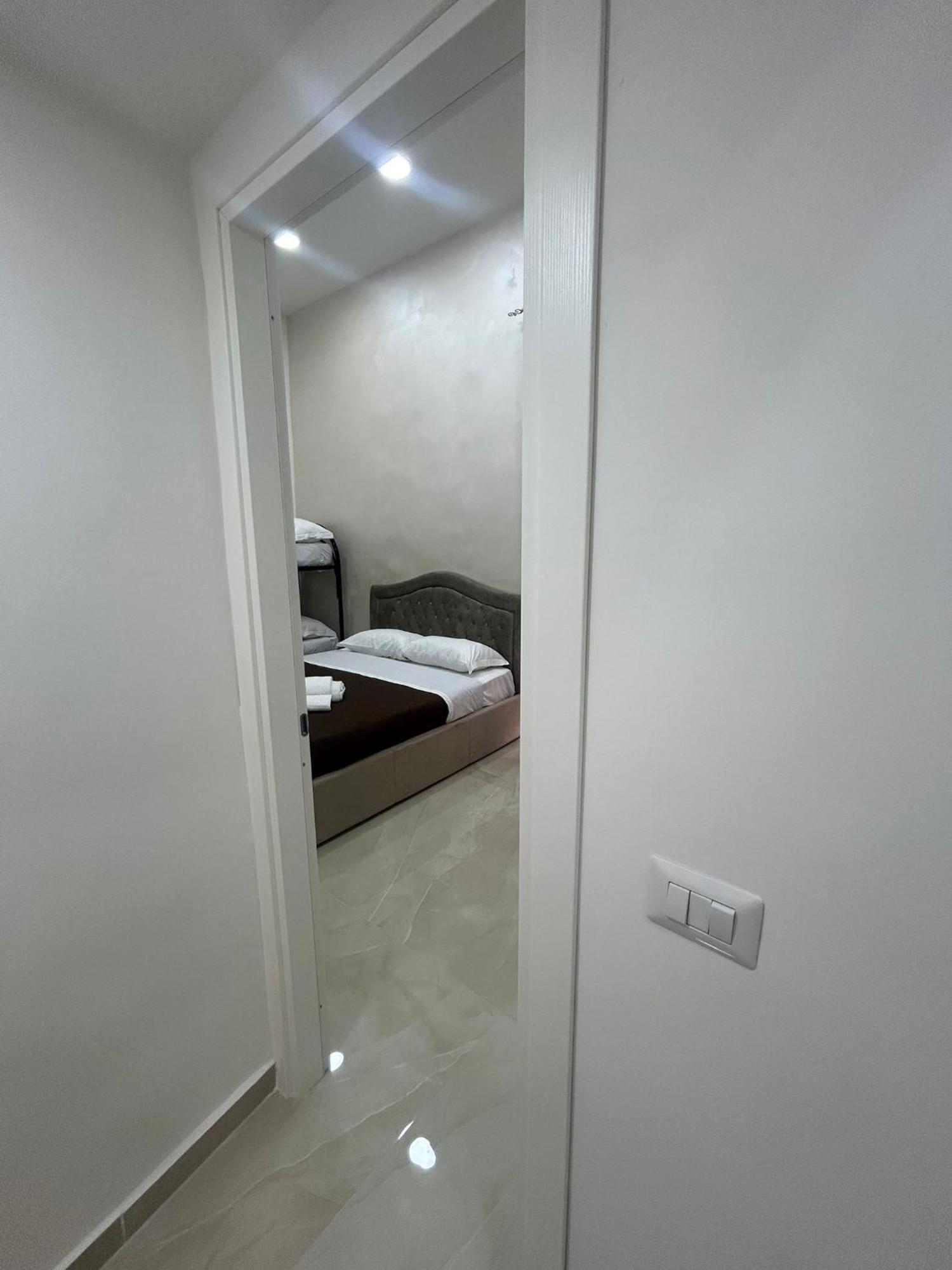 Luxury Rooms Carbonara 95 Neapel Exterior foto